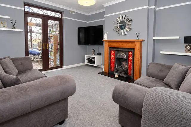 Ingram Road, Bloxwich, WS3, photo 2