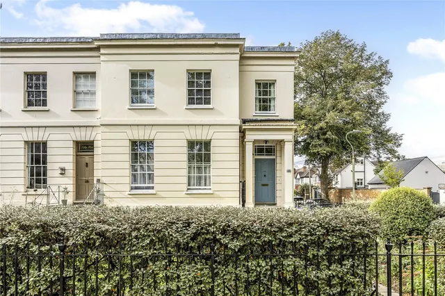 London Road, Cheltenham, GL52, photo 3
