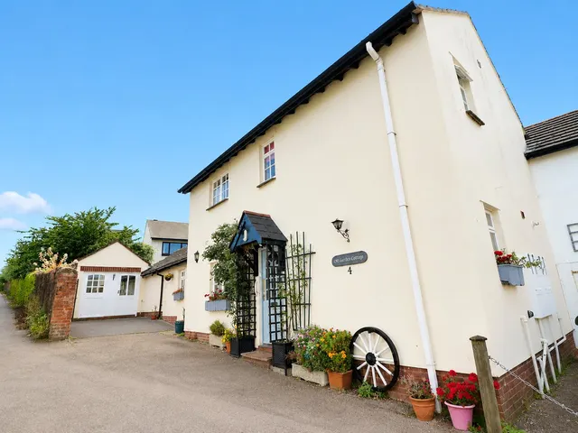 Bampton Street, Minehead, TA24, photo 1