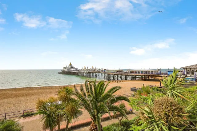 Queens Gardens, Eastbourne, photo 1