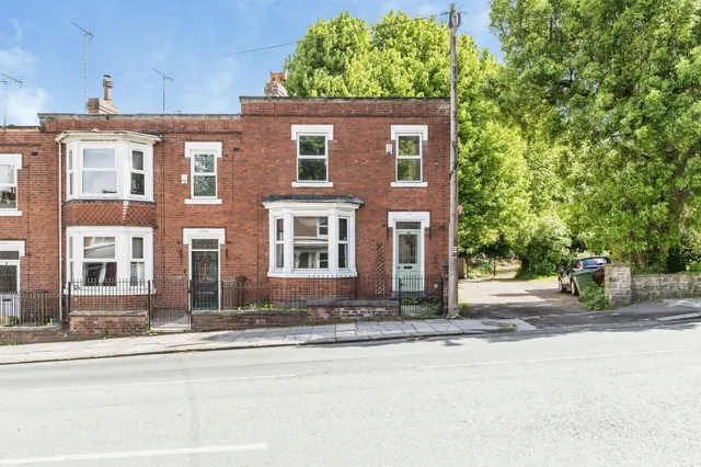 Mill Hill Road, Pontefract, photo 1