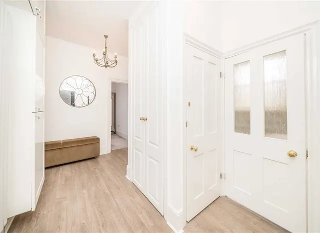 Gloucester Road, Teddington, TW11, photo 2