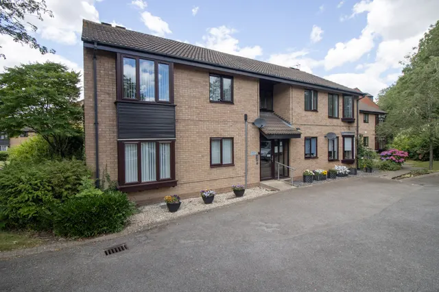 Fern Close, Thurnby, Leicester, Leicester, LE7 9QJ, photo 1