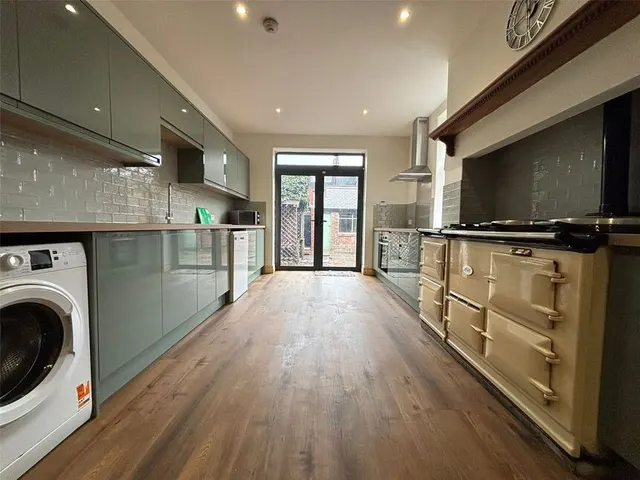 Sanderson Road, Newcastle upon Tyne, NE2, photo 3