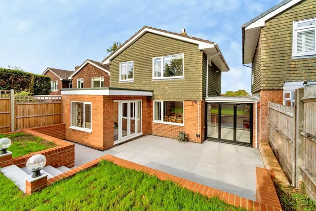 Winslade Road, Winchester, SO22, photo 1