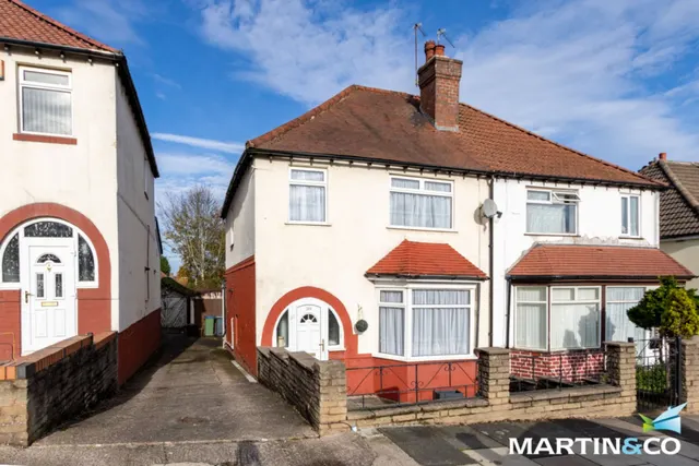 Hagley Road West, Oldbury, B68, photo 1