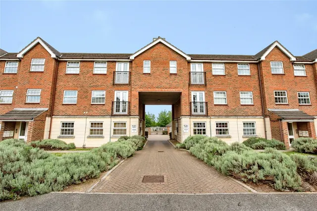 Harper Close, Chafford Hundred, Grays, Essex, RM16, photo 1