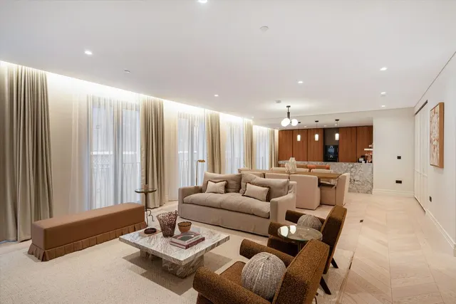 One Carrington Street, Mayfair, W1J, photo 2