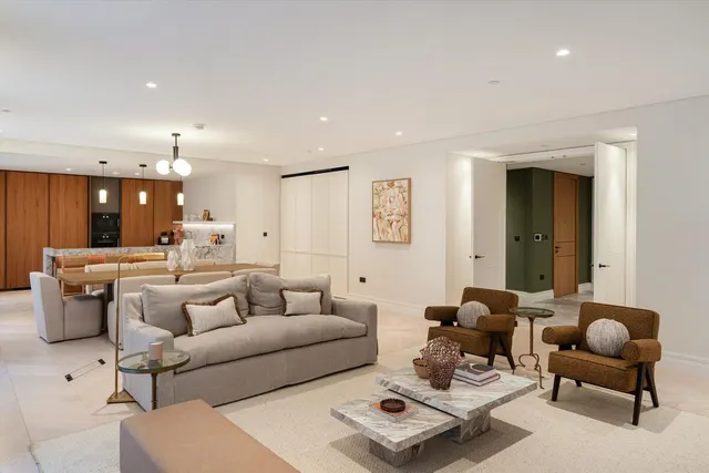 One Carrington Street, Mayfair, W1J, photo 1