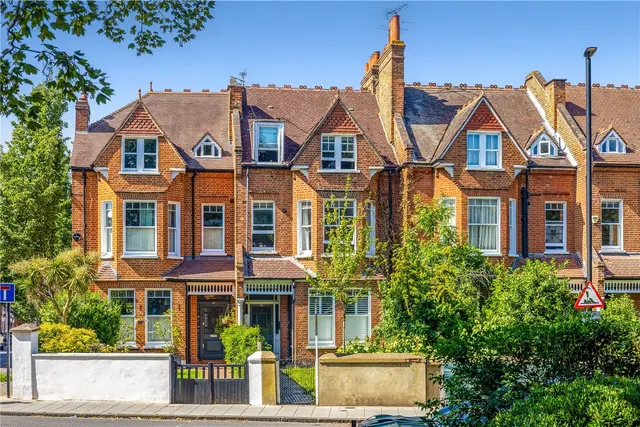 Larkhall Rise, London, SW4, photo 1