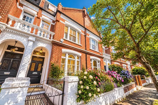 Bovingdon Road, London, SW6, photo 3