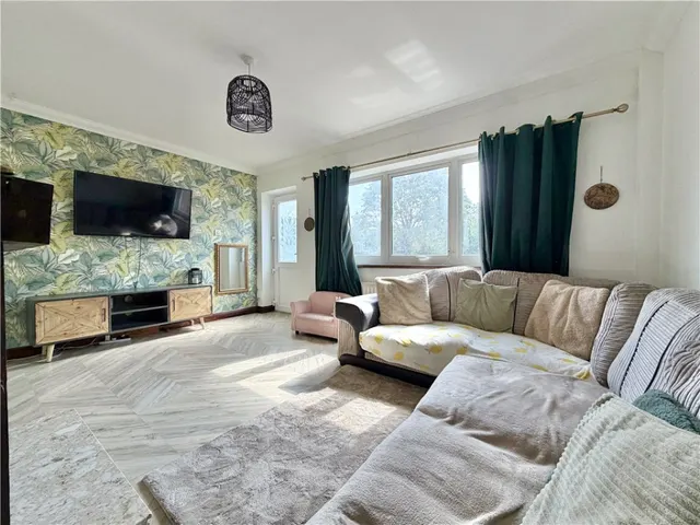 Fairview Drive, Romsey, SO51, photo 3