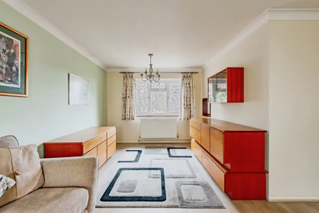 Braes Mead, South Nutfield, RH1, photo 3