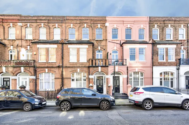 Photo 3 — Lower Ground Floor Flat, 35 Barton Road, London