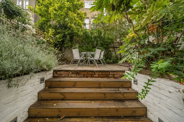 Photo 2 — Lower Ground Floor Flat, 35 Barton Road, London