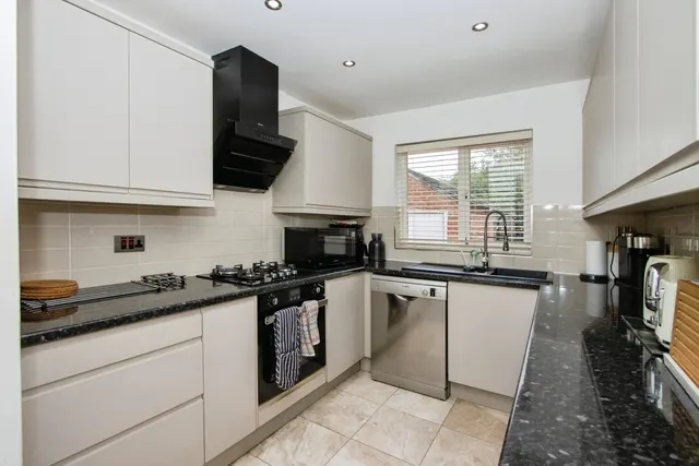 Rushworth Close, Stanley, WF3, photo 3