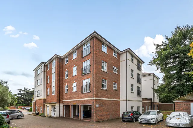 Colnhurst Road, Watford, WD17, photo 1