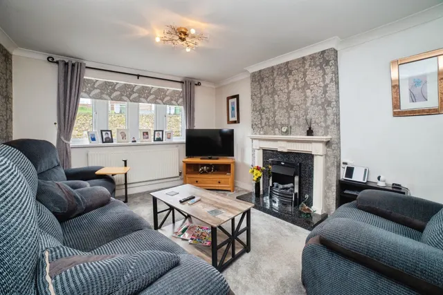 Lynnes Close, Blidworth, NG21, photo 3
