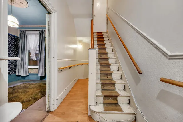 Photo 2 — 26 Cranmer Road, London, E7 0JW