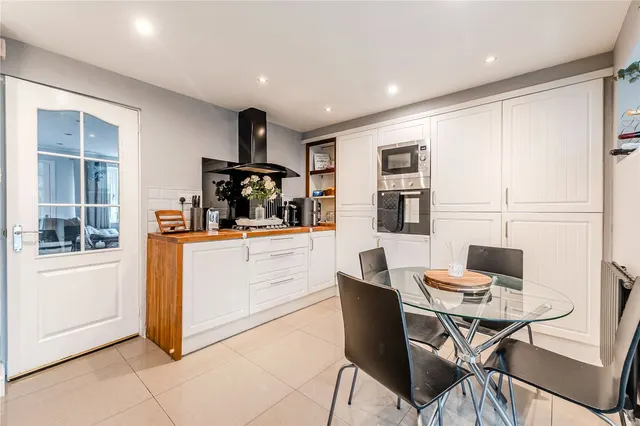 Fosse Way, Garforth, LS25, photo 3