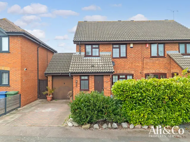 Archates Avenue, Grays, Essex, RM16 6QS, photo 1