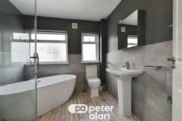 Queens Terrace, Merthyr Tydfil, CF48, photo 3