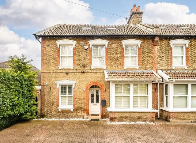 St. Stephens Road, Hounslow, TW3, photo 1