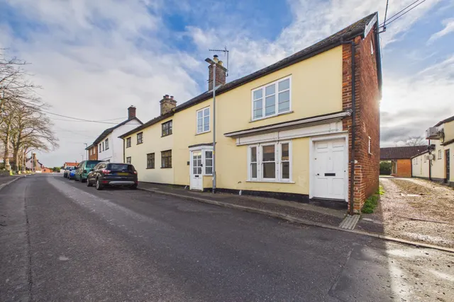 The Street, Diss, IP21, photo 1