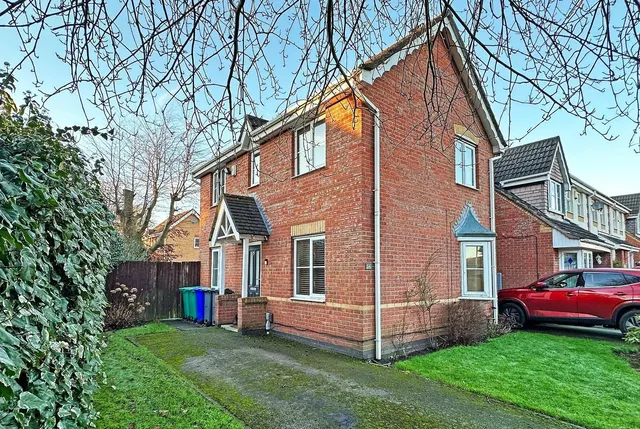 Inglesham Close, Baguley, Manchester M23 1LQ, photo 1