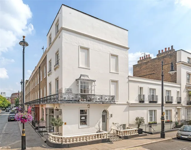 Photo 2 — Elizabeth Street, Belgravia, London, SW1W