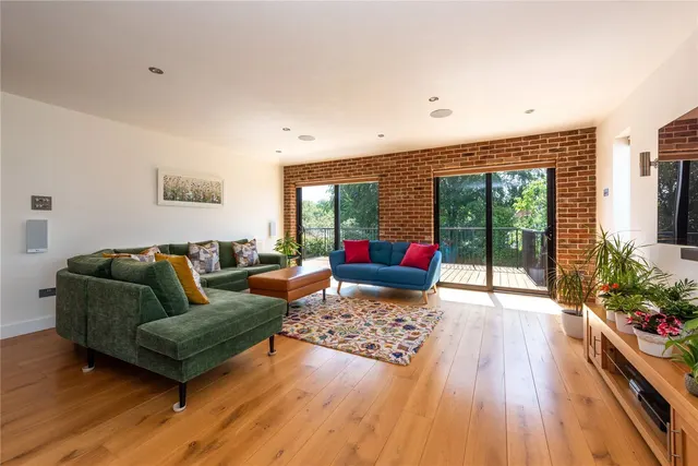 The Coombe, Betchworth, RH3, photo 1