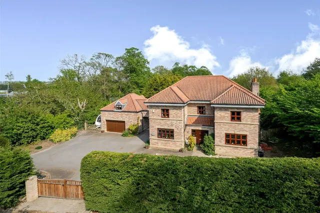 Littlethorpe Road, Ripon, HG4, photo 1