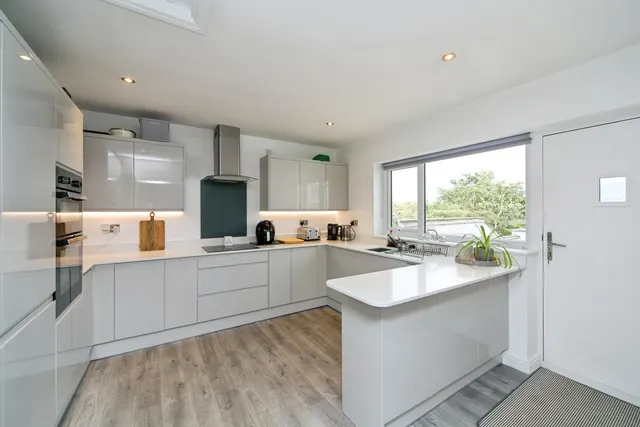 Upper Garth Road, Bangor, LL57, photo 3