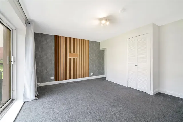 Photo 3 — Kerrycroy Street, Glasgow, Lanarkshire, G42