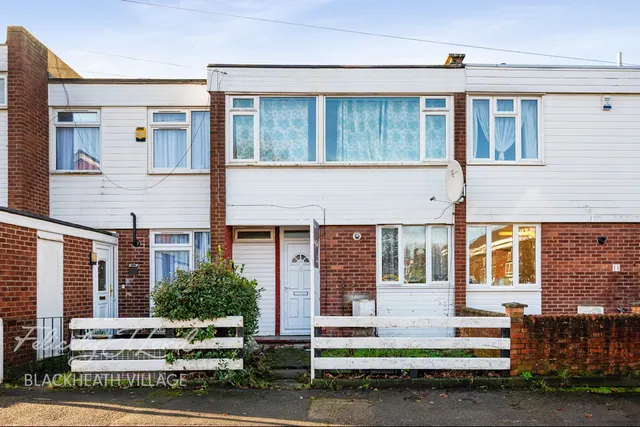 Charlesfield, London, photo 1