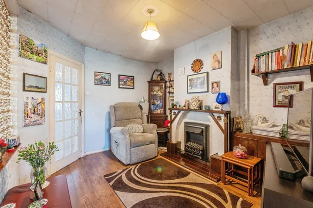 South Crescent, Southend-on-Sea, SS2, photo 3
