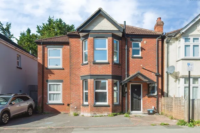 Cedar Road, Southampton, SO14, photo 1