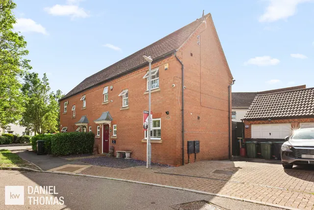 Bradley Road, Waltham Abbey, EN9, photo 1