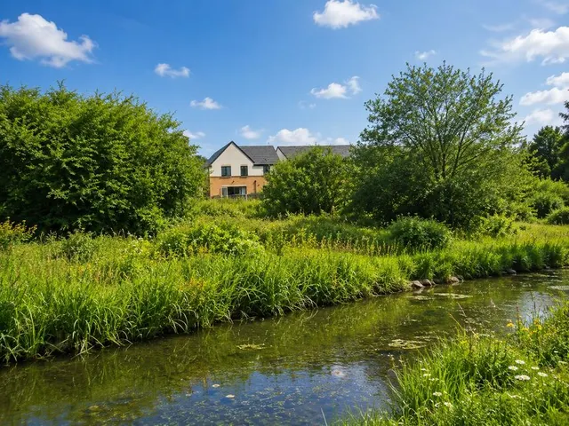 Photo 2 — Lakeside Court, Worksop, Nottinghamshire, S80