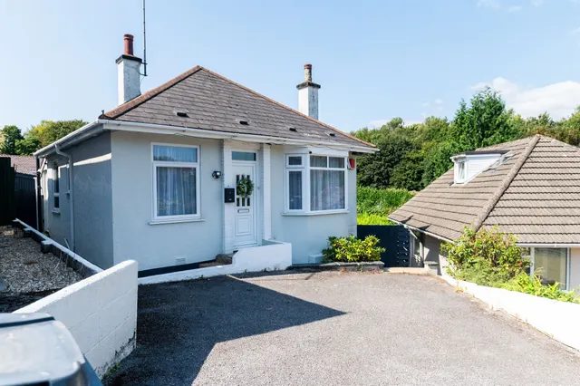 Valley View Road, Plymouth, photo 1