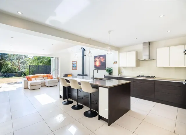 Heath Ridge Green, Cobham, KT11, photo 3