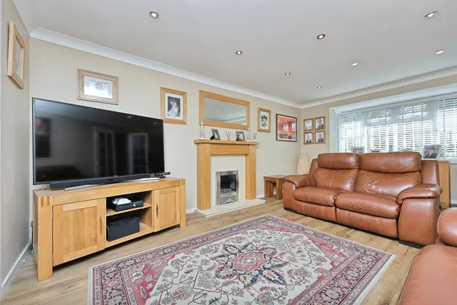 Photo 2 — Viking Close, Swaffham