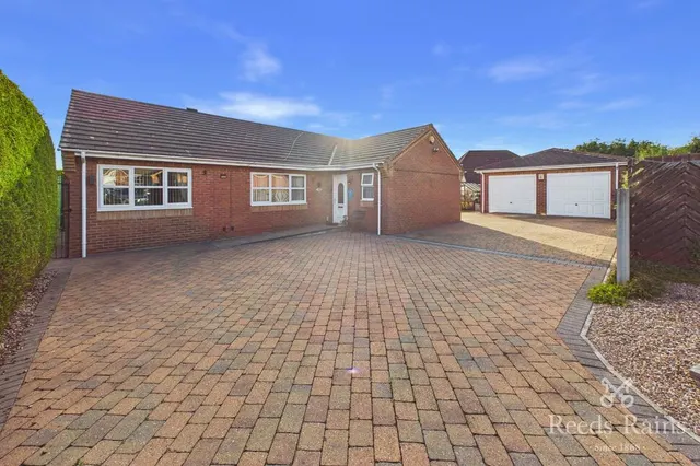 Aire Valley Mount, Castleford, WF10, photo 1