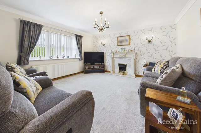 Aire Valley Mount, Castleford, WF10, photo 2