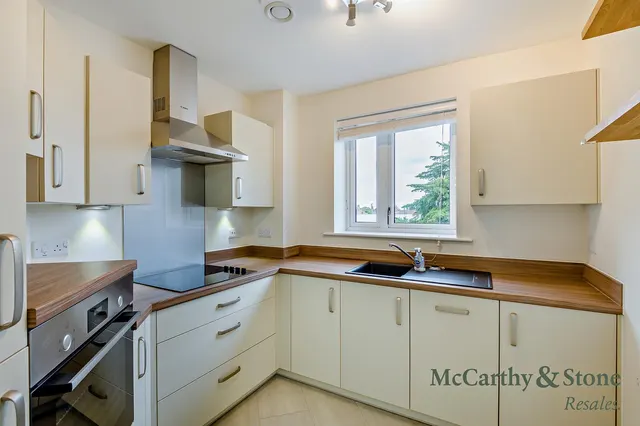 Field Close, Cottingham, HU16, photo 3