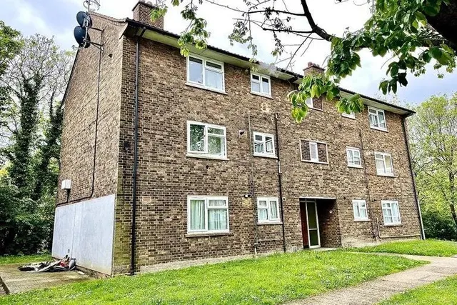 Lamport Close, London, SE18, photo 1