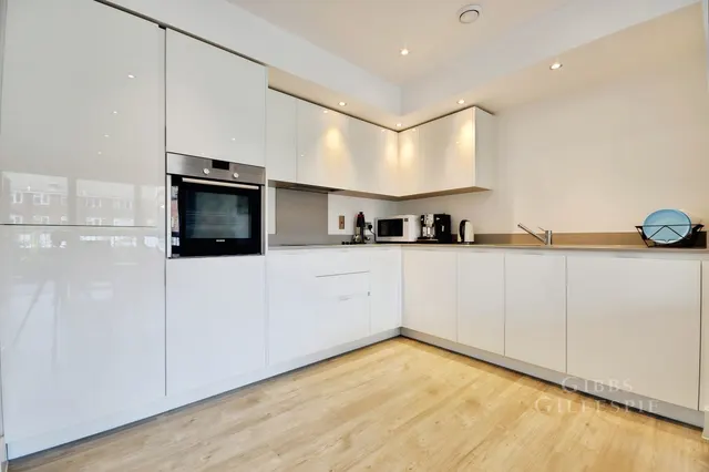 Lyon Road, Fees Apply, HA1, photo 2