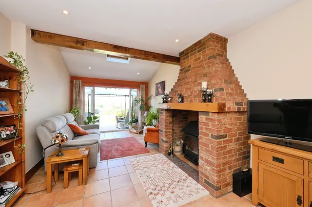 Photo 3 — Meadow View Cottages, Thundridge, WARE