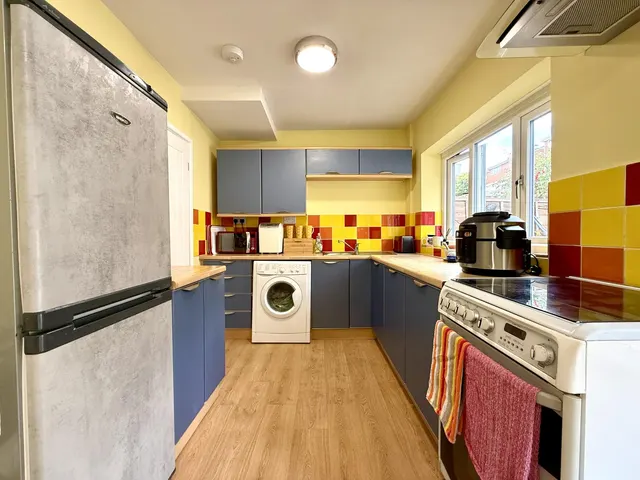 Wellpark Close, Exeter, EX4, photo 3