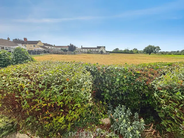 West End, Stainforth, DN7, photo 2